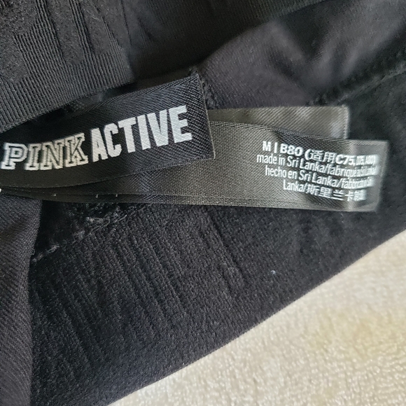 NWOT Victoria's Secret sports bra - Picture 3 of 5